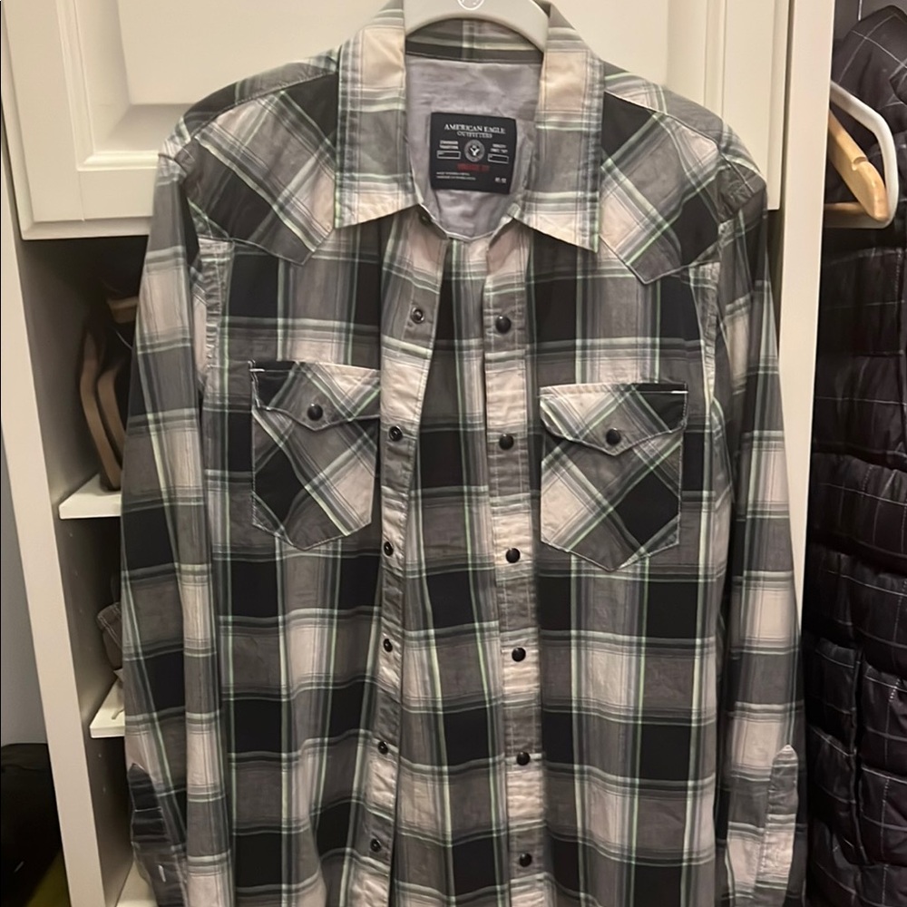 American Eagle Plaid Button-Up Shirt